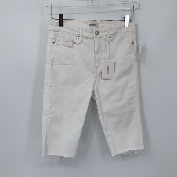 Good American Legs white denim Bermuda shorts jean raw frayed hem new 12 31 - Picture 1 of 5
